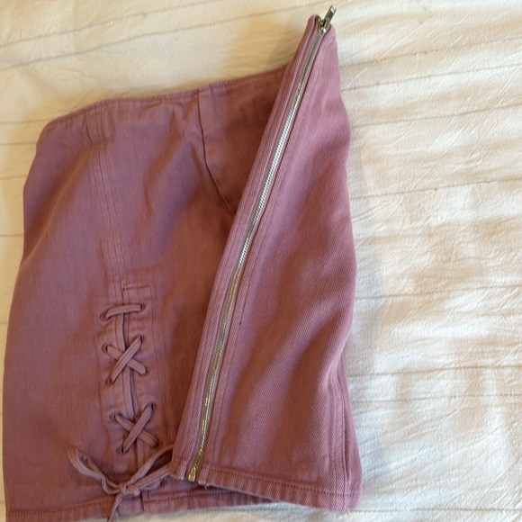 Pink detailed skirt with zipper on side - Picture 3 of 3